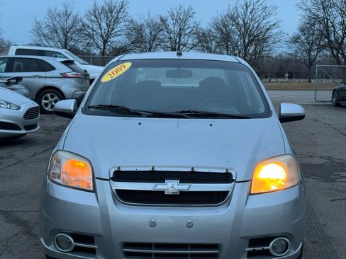 Used 2009 Chevrolet Aveo LT image 2