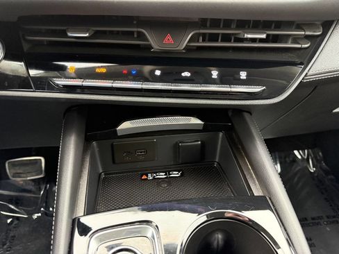 Used 2025 Buick Envision Sport Touring image 44