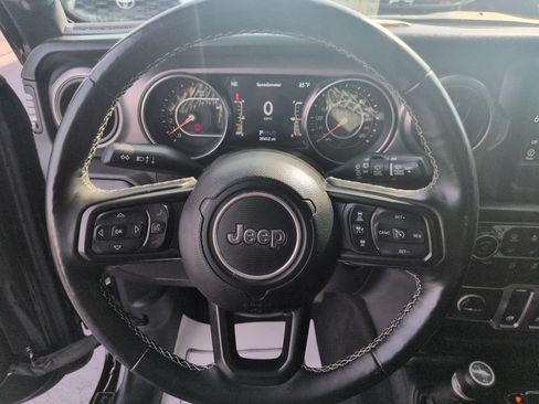 Used 2021 Jeep Wrangler Sport AWD/4WD image 14