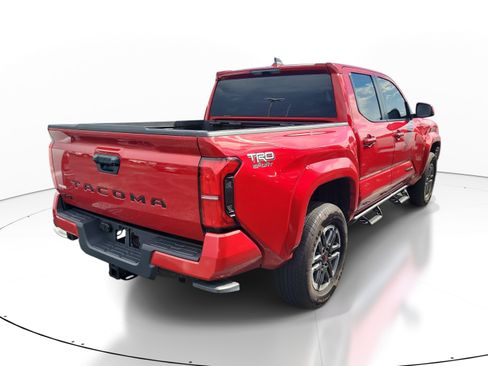 Used 2025 Toyota Tacoma TRD Sport AWD/4WD image 6