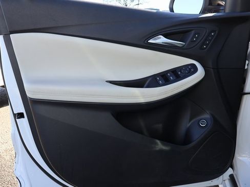 Used 2022 Buick Encore GX Essence w/ Sport Touring Package image 19