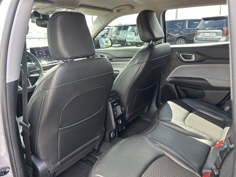 Used 2022 Jeep Compass Latitude AWD/4WD image 37