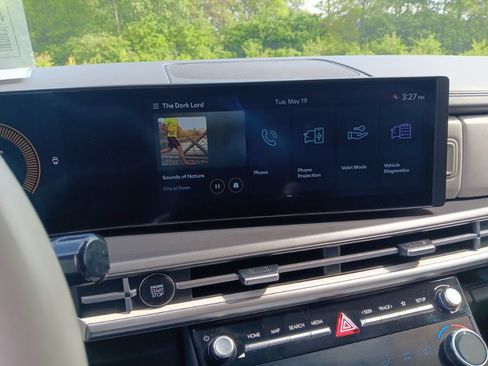 Used 2025 Hyundai Santa Fe SEL FWD image 21