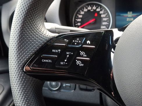 Used 2025 Mercedes-Benz Sprinter 2500 image 21