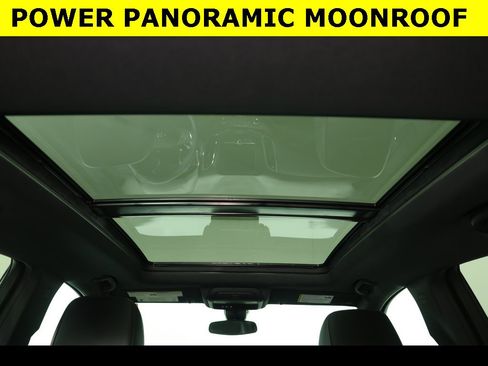 Used 2022 Chevrolet Equinox RS image 3