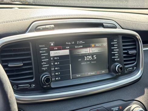 Used 2018 Kia Sorento SX FWD image 20