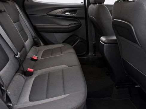 Used 2025 Chevrolet TrailBlazer LS w/ LS Convenience Package AWD/4WD image 12