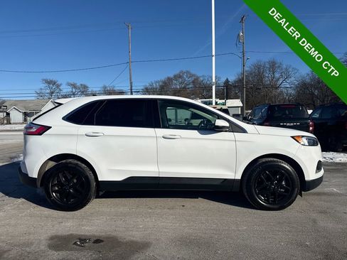 Used 2024 Ford Edge SEL w/ Convenience Package image 5