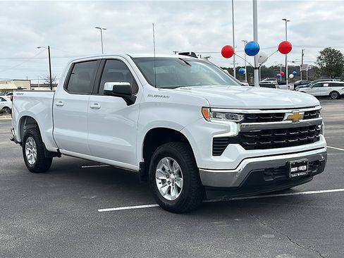 Used 2022 Chevrolet Silverado 1500 LT image 10