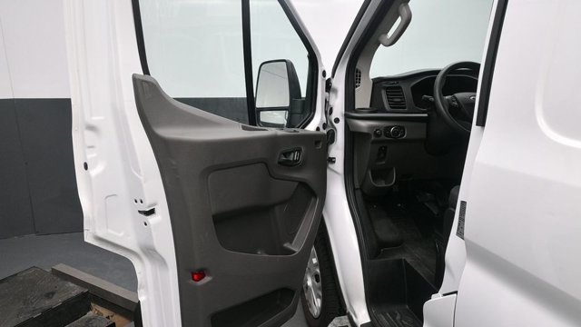 Used 2025 Ford Transit 250 Low Roof w/ Exterior Upgrade Package RWD image 24