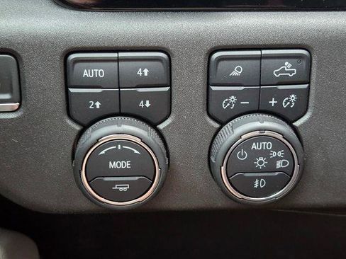 Certified 2024 Chevrolet Silverado 1500 ZR2 w/ Technology Package image 22