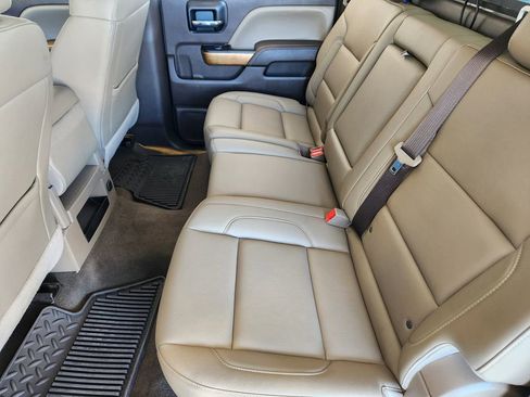 Used 2018 Chevrolet Silverado 1500 LTZ w/ Texas Edition image 28