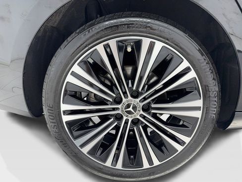 Used 2023 Mercedes-Benz CLA 250 w/ Premium Package image 43