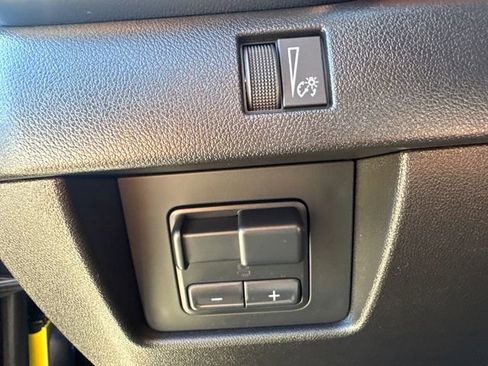 Certified 2024 GMC Canyon AT4 image 25