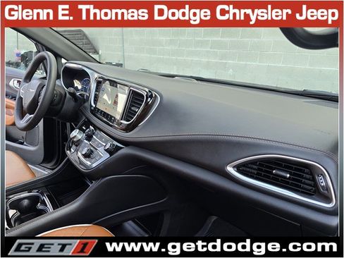 Used 2024 Chrysler Pacifica Pinnacle image 36