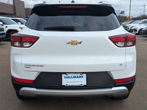 Used 2025 Chevrolet TrailBlazer LT image 4