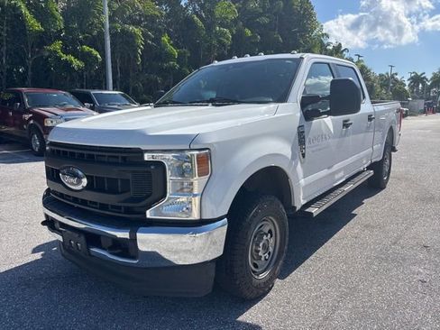 Used 2021 Ford F250 XL w/ Power Equipment Group AWD/4WD image 4