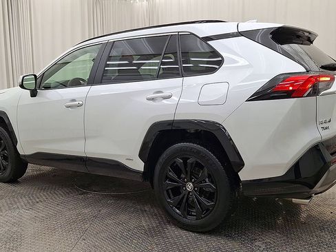 Used 2023 Toyota RAV4 SE w/ Convenience Package image 9