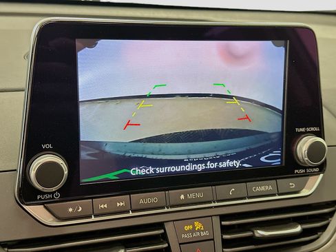 Used 2025 Nissan Altima 2.5 SV FWD image 22