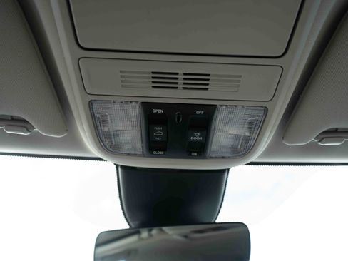 Used 2025 Honda Odyssey EX-L image 18