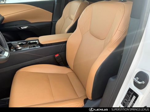 Certified 2025 Lexus RX 350 FWD image 23