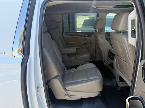 Used 2015 GMC Yukon XL SLT w/ Open Road Package AWD/4WD image 44