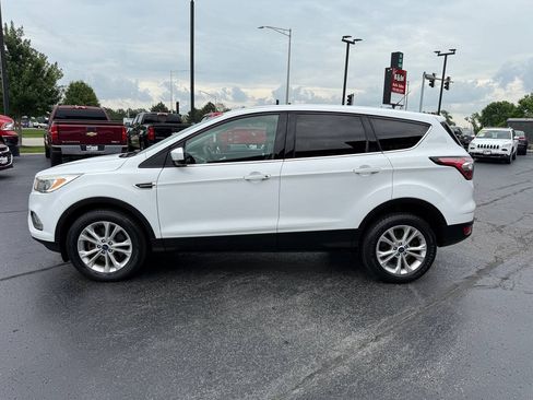 Used 2017 Ford Escape SE AWD/4WD image 4