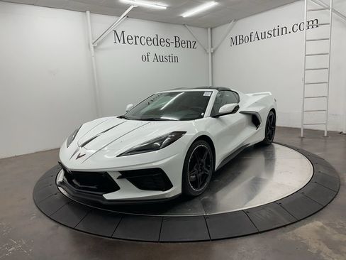 Used 2022 Chevrolet Corvette Stingray Premium Cpe w/ Z51 Performance Package image 3