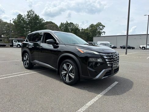 Certified 2024 Nissan Rogue SL AWD/4WD image 4
