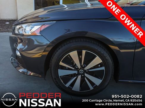 Used 2022 Nissan Altima 2.5 SV image 11