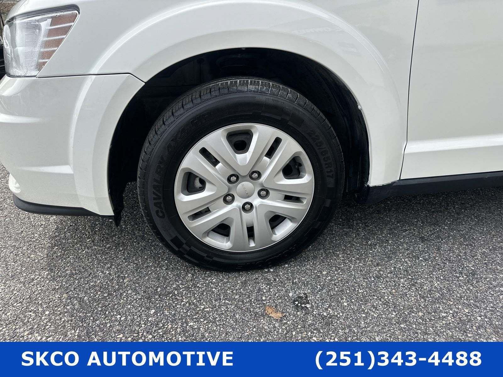 Used 2020 Dodge Journey SE FWD image 9