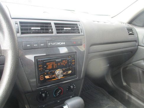 Used 2007 Ford Fusion SE image 38