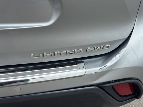 Used 2023 Toyota Highlander Limited AWD/4WD image 35