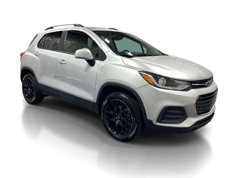 Used 2022 Chevrolet Trax LT w/ Sport Edition AWD/4WD image 5