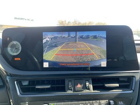 Certified 2024 Lexus ES 350 w/ Premium Package image 25