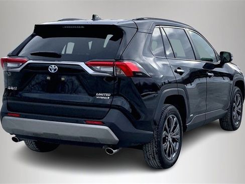 Used 2024 Toyota RAV4 Limited image 10
