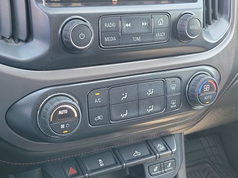 Used 2016 GMC Canyon SLE w/ SLE Convenience Package RWD image 31