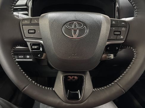 New 2026 Toyota Camry SE AWD/4WD image 16