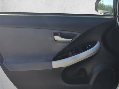 Used 2015 Toyota Prius Two image 8