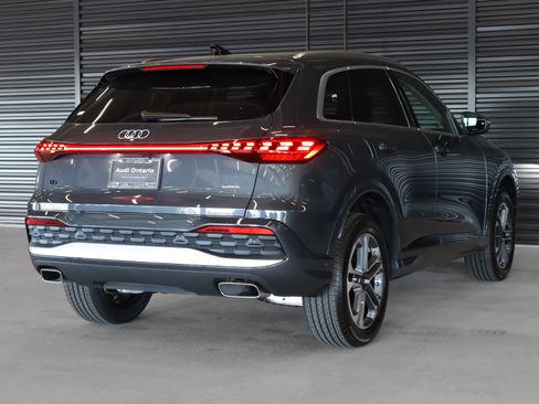 New 2025 Audi Q5 Premium image 16