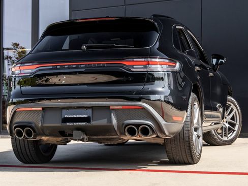 Certified 2024 Porsche Macan AWD/4WD image 11
