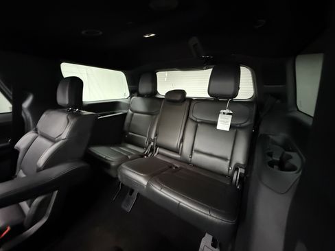 Used 2025 Ford Expedition Platinum w/ Stealth Appearance Package AWD/4WD image 25