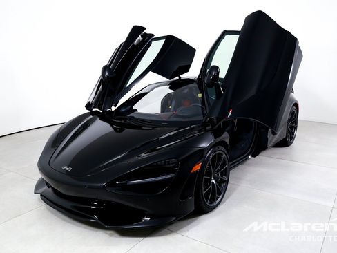 New 2027 McLaren 750S RWD image 5
