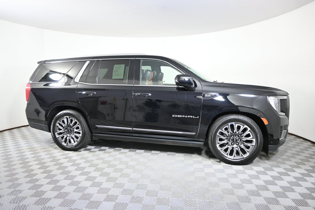 Used 2024 GMC Yukon Denali Ultimate AWD/4WD image 8