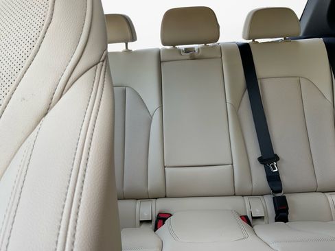 New 2026 BMW 330i Sedan w/ M Sport Package image 12