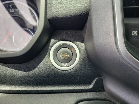 Used 2019 RAM 1500 Big Horn AWD/4WD image 26