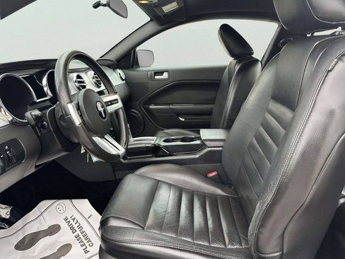 Used 2006 Ford Mustang GT RWD image 9