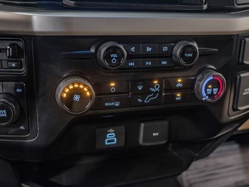 Used 2024 Ford F350 XLT w/ 360-Degree Camera Package AWD/4WD image 23
