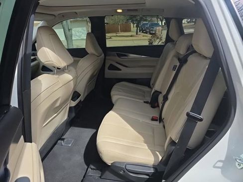 Used 2023 INFINITI QX60 Luxe w/ Cargo Package image 3