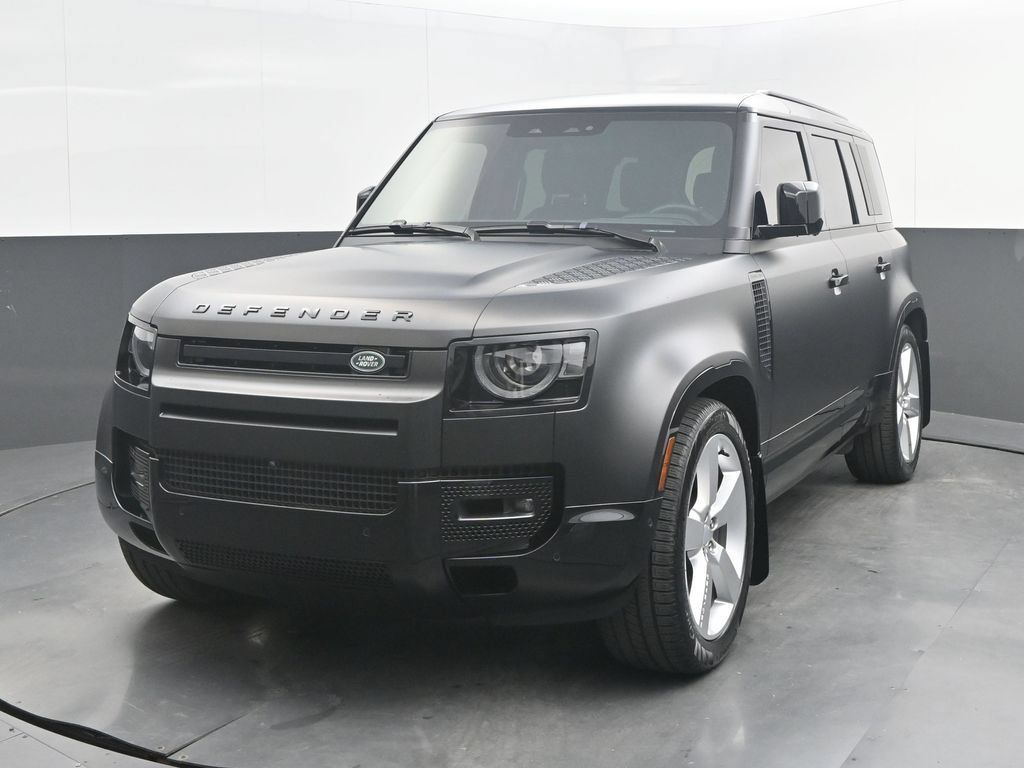 Used 2025 Land Rover Defender 110 X-Dynamic SE AWD/4WD image 1